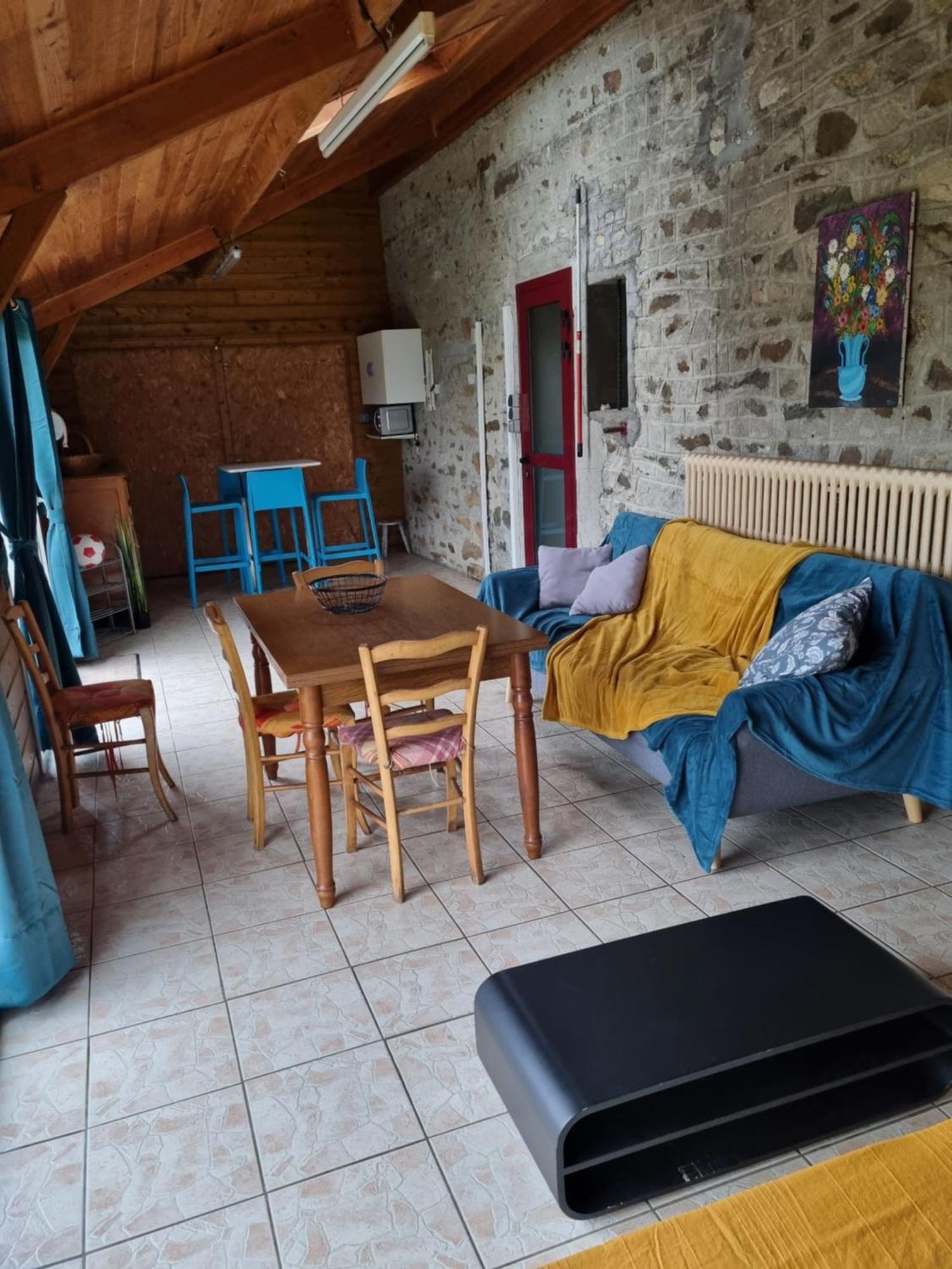 Maison De Famille Pre-en-Pail-Saint-Samson ภายนอก รูปภาพ